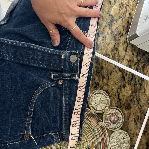 Levi’s 501 cutoff size 31💙 - Picture 5 of 5